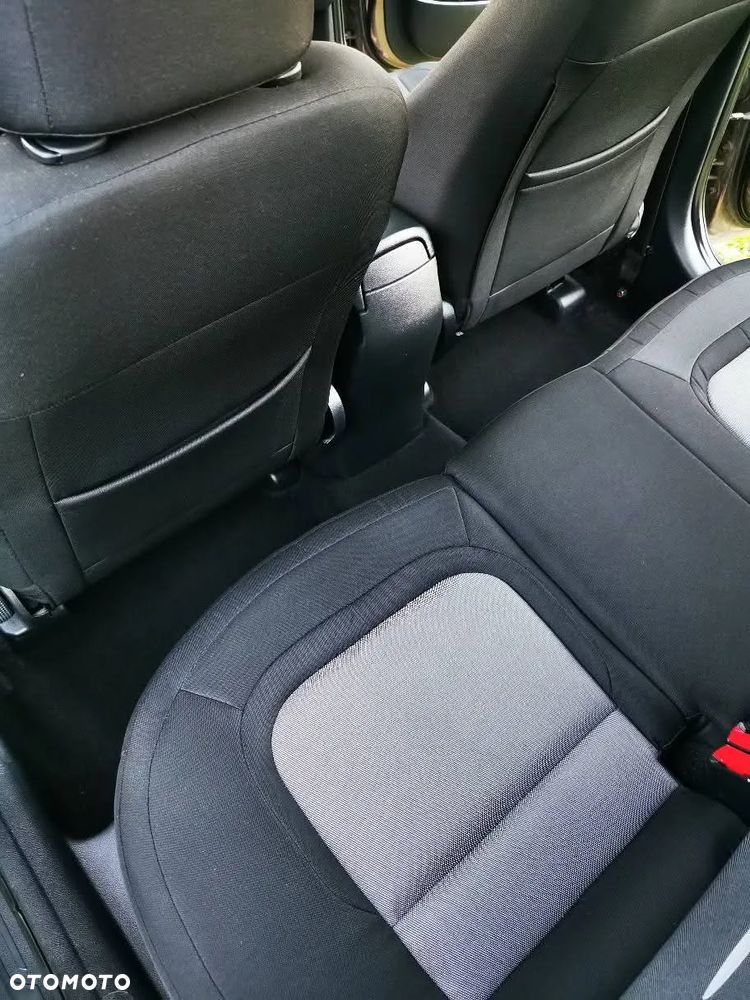 Kia Ceed Cee'd 1.6 GDI L - 12