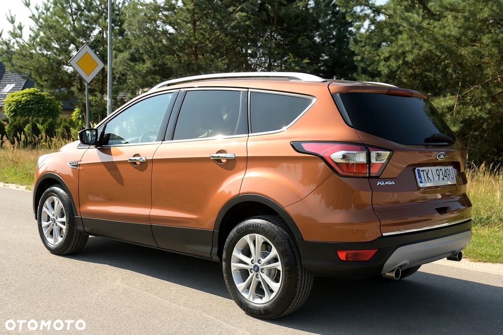 Ford Kuga 2.0 TDCi 2x4 Titanium - 5