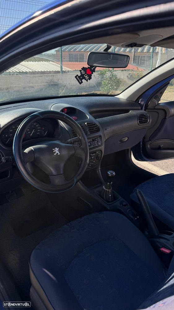 Peugeot 206 1.1 XR - 6