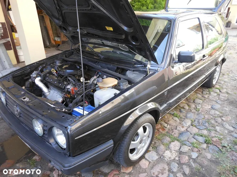 Volkswagen Golf - 16