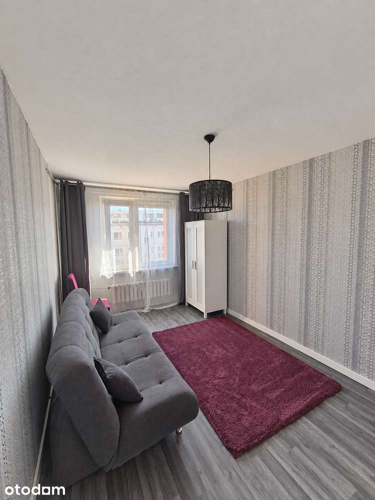 63 m², osobna kuchnia i 3 pokoje + balkon | Piękna