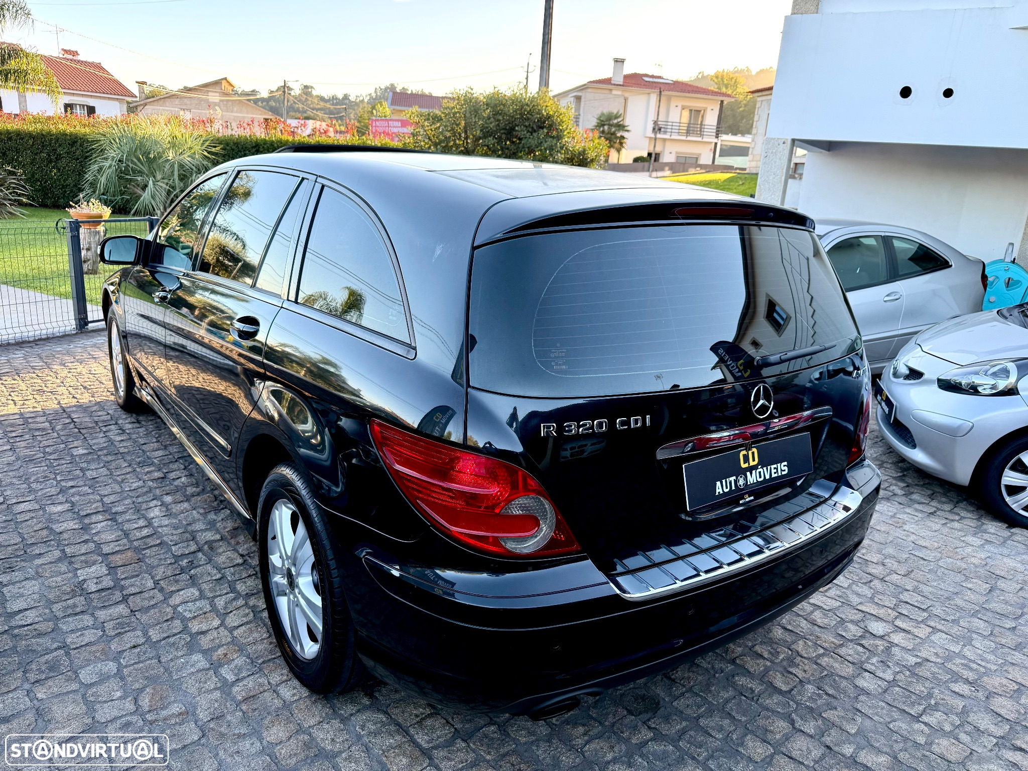 Mercedes-Benz R 320 CDi 4-Matic Longo - 32