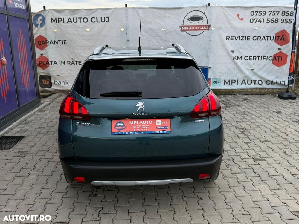 Peugeot 2008 1.2 L PureTech Allure - 5