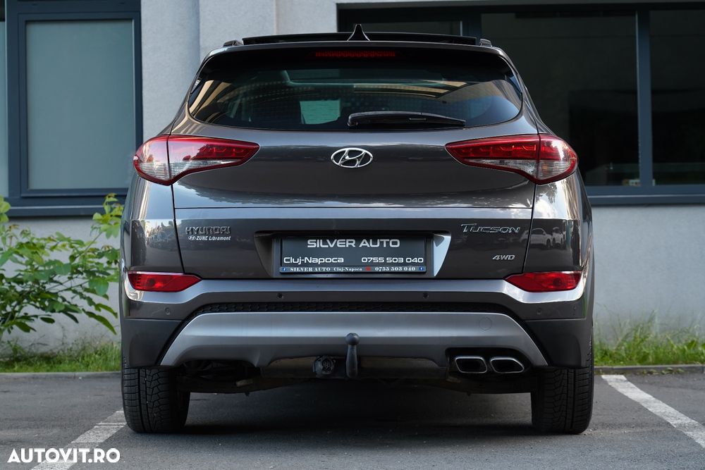 Hyundai Tucson 2.0 CRDI 4WD 6MT Style - 27