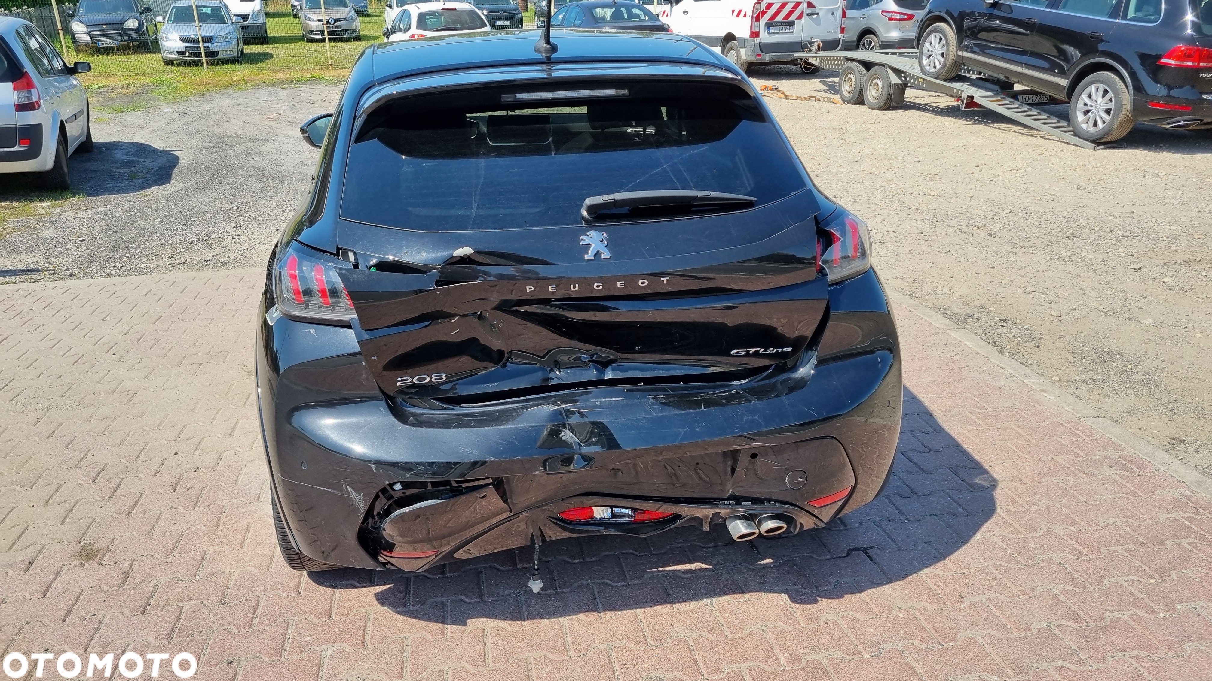 Peugeot 208 1.2 PureTech GT Line S&S EAT8 - 14