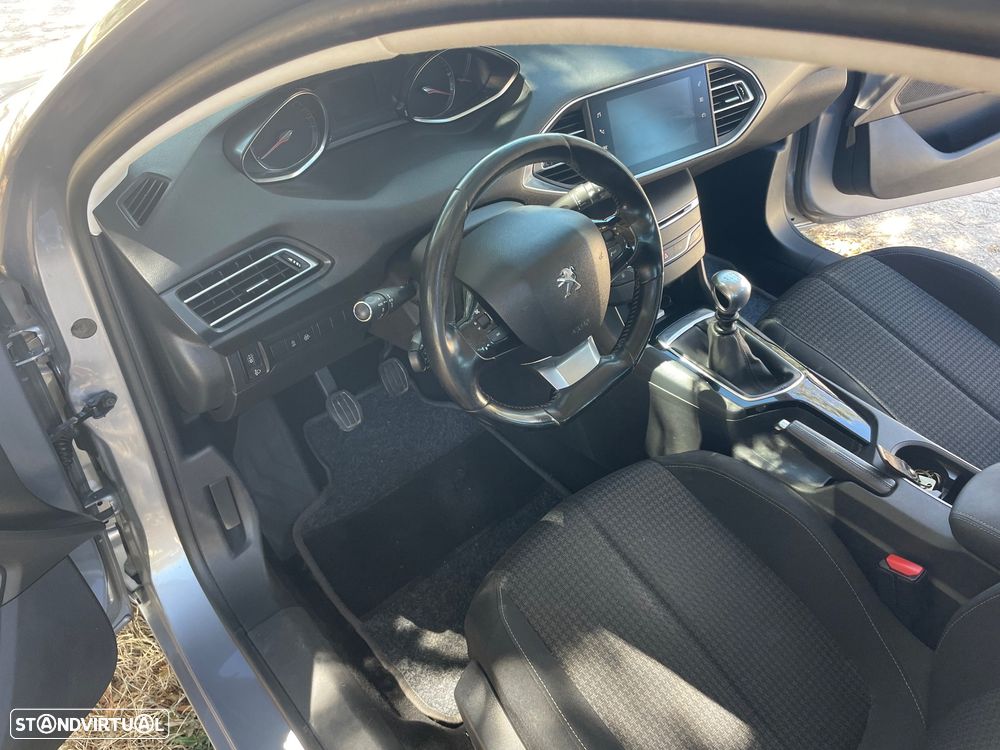 Peugeot 308 SW BlueHDi 120 Stop & Start Style - 33