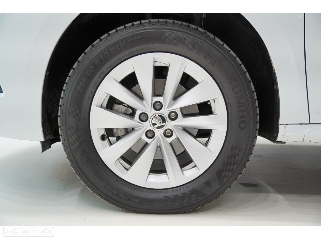 Skoda Kamiq 1.0 TSI DSG - 12