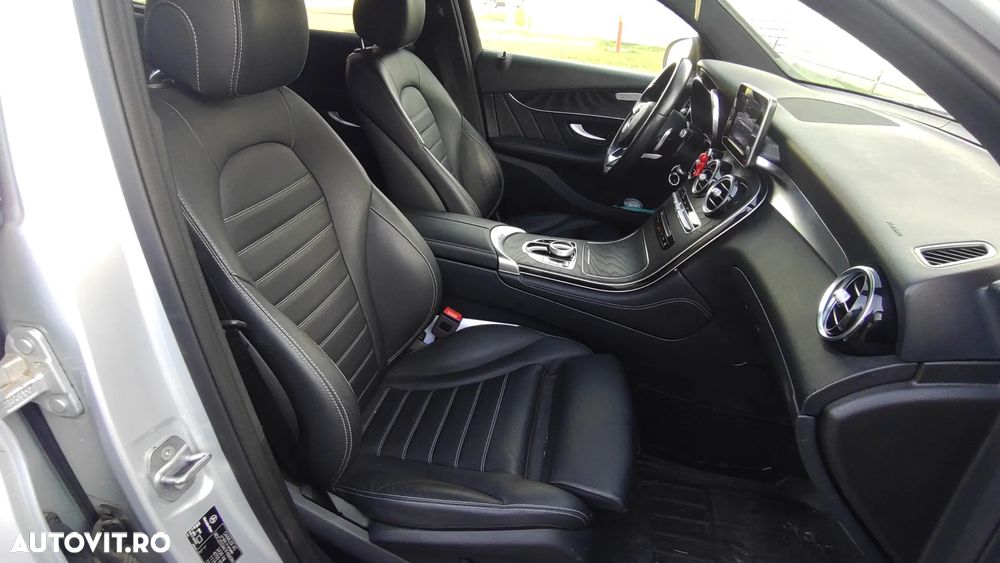 Mercedes-Benz GLC 250 4Matic 9G-TRONIC - 4