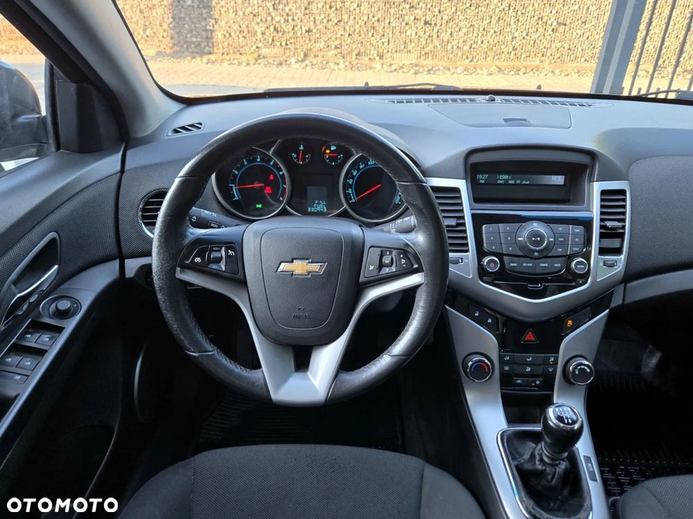 Chevrolet Cruze 1.8 LT+ - 7