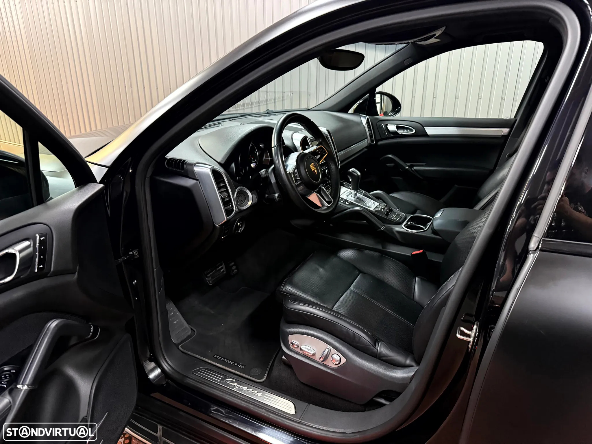 Porsche Cayenne - 14
