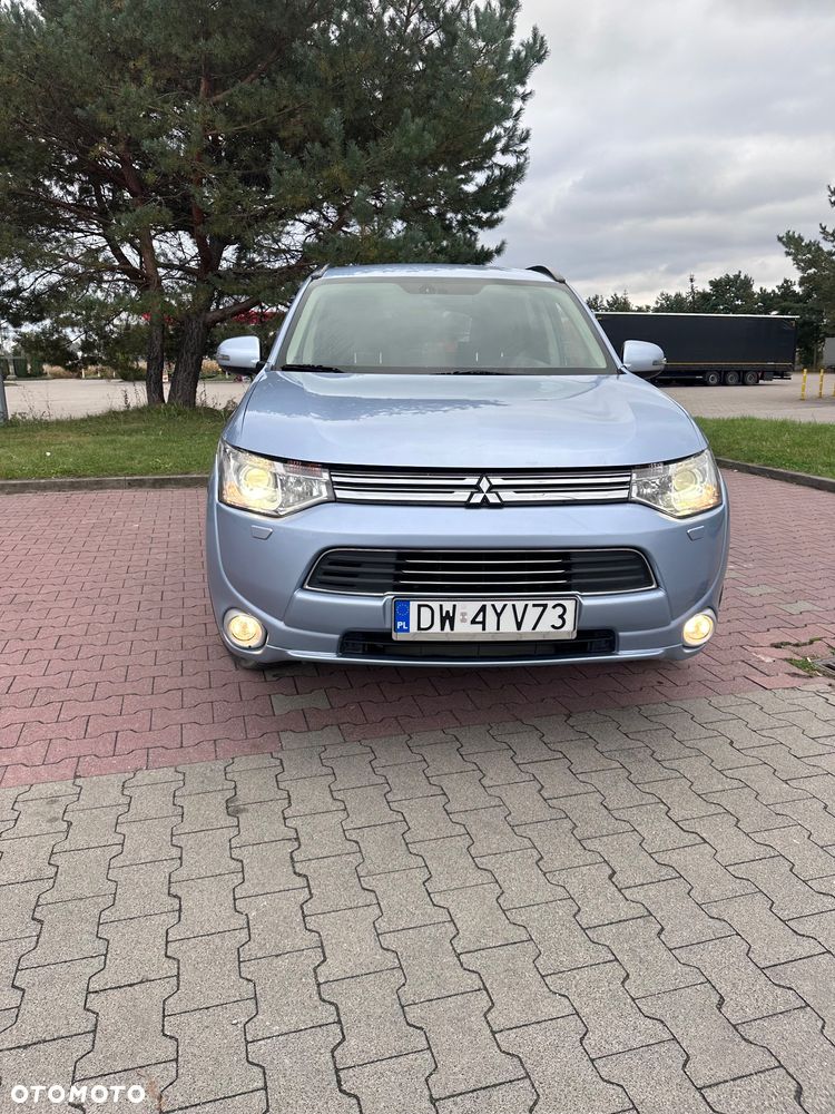 Mitsubishi Outlander Intense + - 1