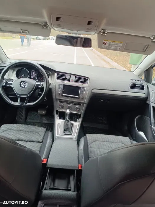 Volkswagen Golf 1.6 TDI DPF DSG Comfortline - 2