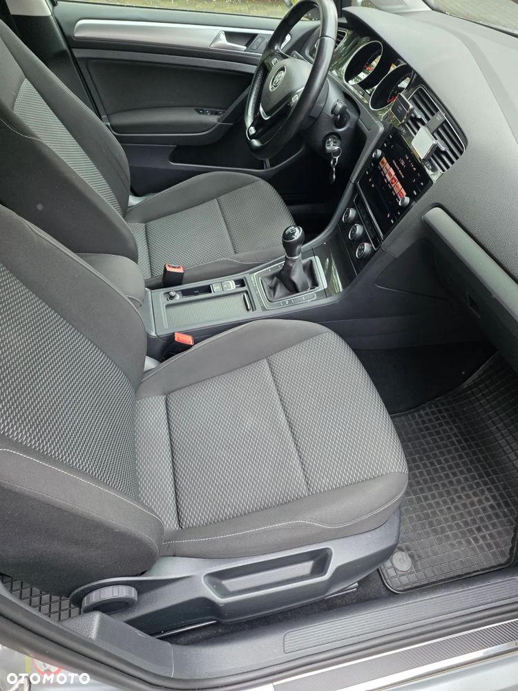 Volkswagen Golf VII 1.6 TDI BMT Trendline - 9
