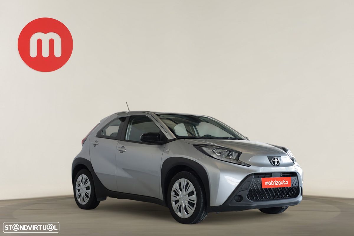 Toyota Aygo 1.0 X-Play - 1