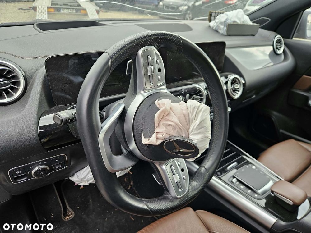 Mercedes-Benz GLA 250 e 8G-DCT AMG Line Advanced Plus - 7