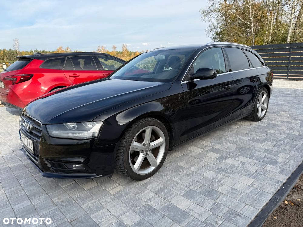 Audi A4 Avant 2012 photo 3