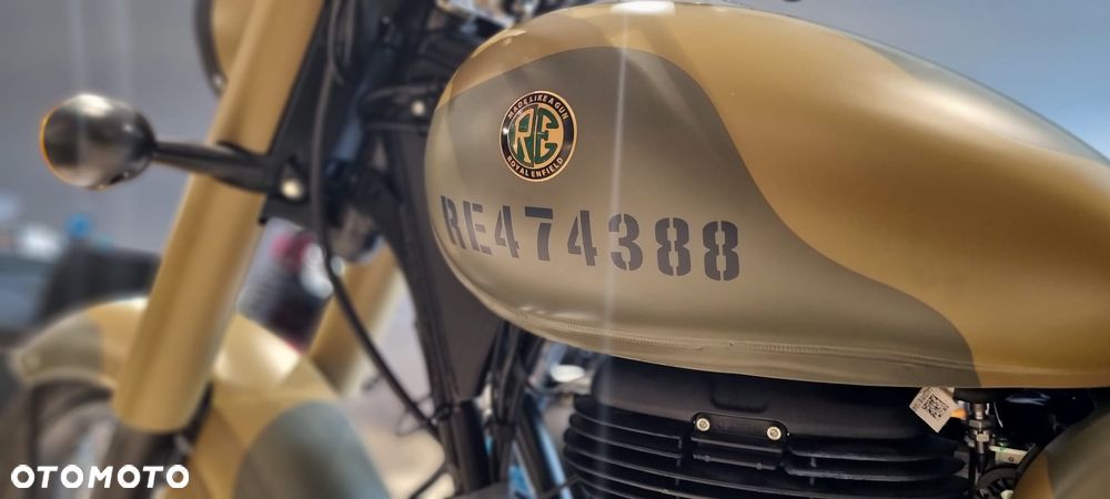 Royal Enfield Classic - 9