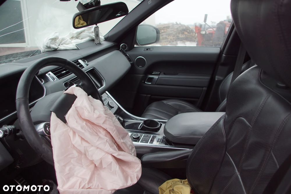 Auto na części - Land Rover Range Rover Sport II L494 3.0 SDV6 292 KM 306DT 8HP70 944 2013R Silnik Skrzynia Drzwi Błotnik Klapa Zderzak Lampa Lusterko Klamka Szyba Deska Kokpit Sterownik Moduł Czujnik Licznik Wyświetlacz Panel Kierownica - 12