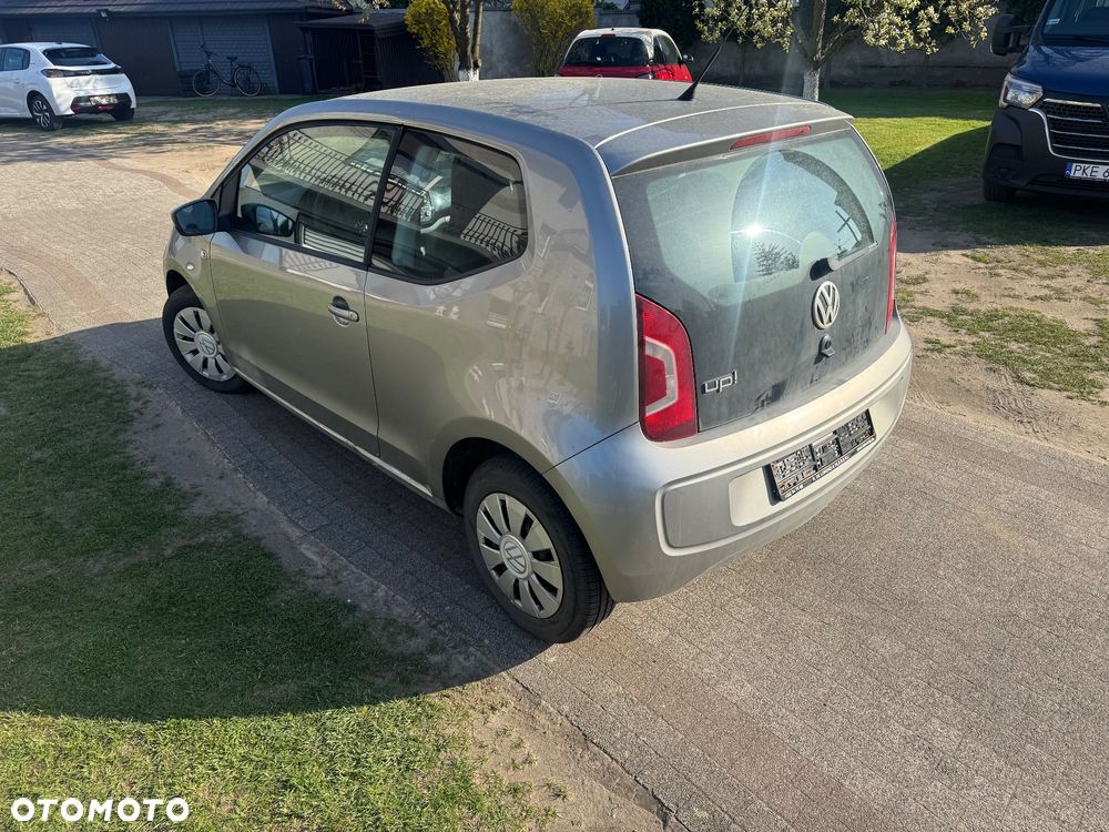 Volkswagen up! Active - 12