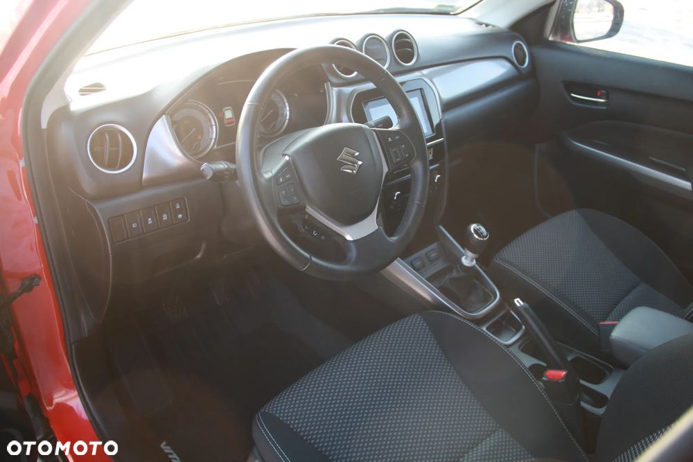 Suzuki Vitara 1.4 Boosterjet SHVS Premium 2WD - 7