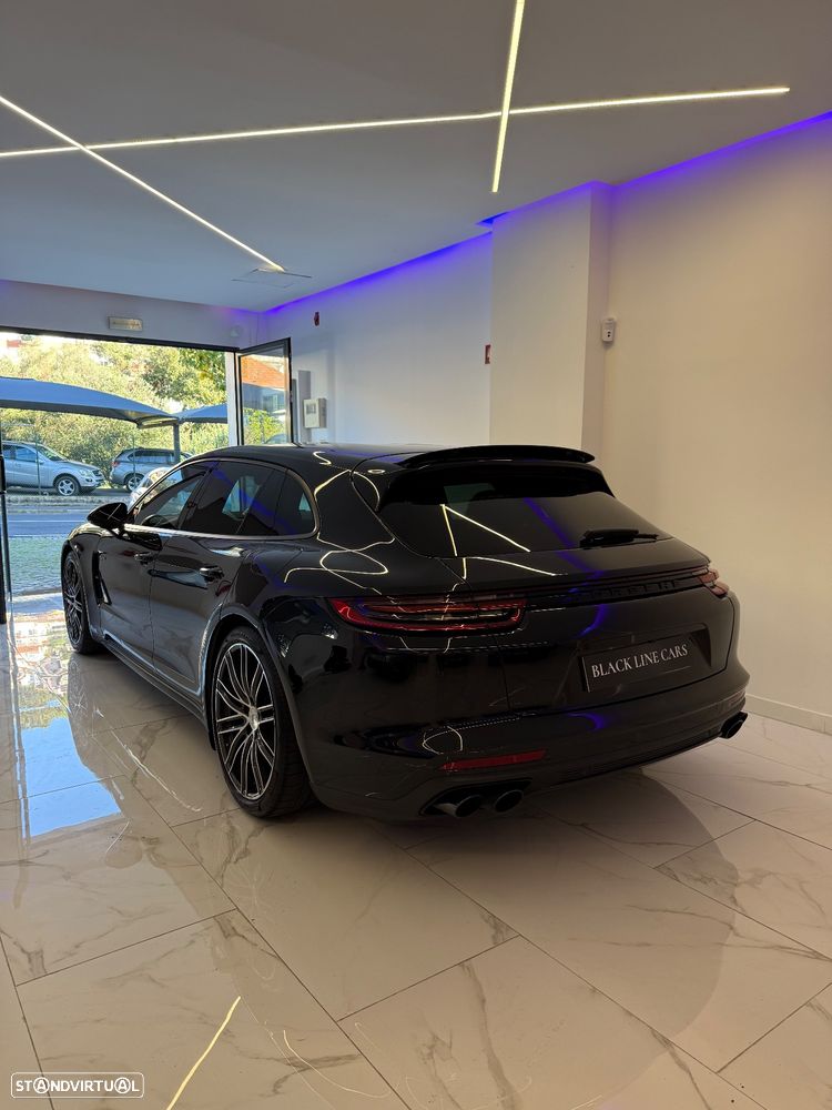 Porsche Panamera Sport Turismo 4 E-Hybrid - 4