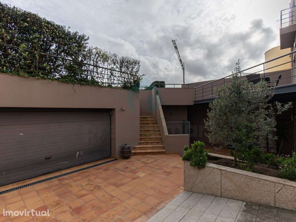 Moradia T5 em Vilarinha - Grande imagem: 5/48