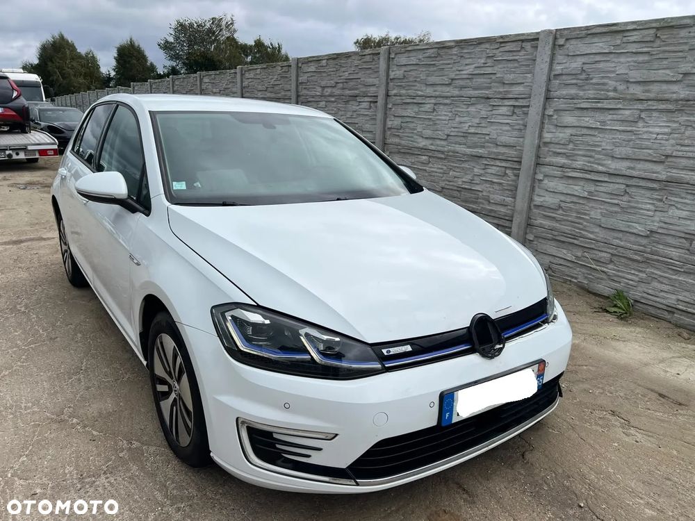 Volkswagen Golf e-Golf - 34