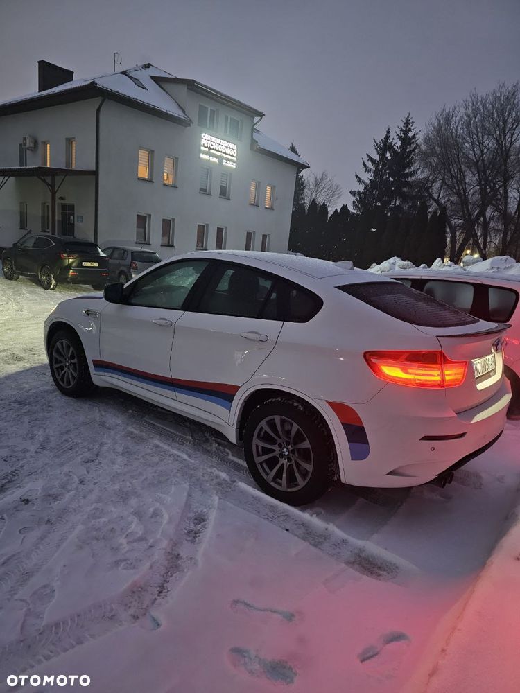 BMW X6M - 13
