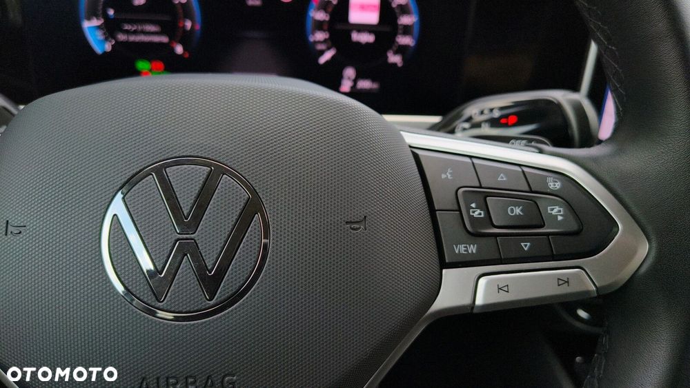 Volkswagen Passat - 17