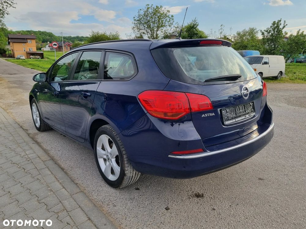 Opel Astra 1.6 ECOFLEX Start/Stop 150 Jahre - 6