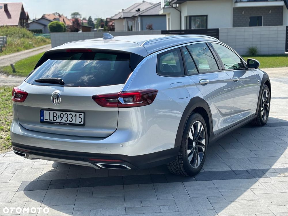Opel Insignia - 11