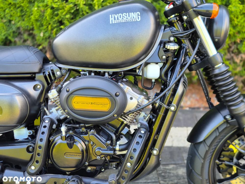 Hyosung GV - 9