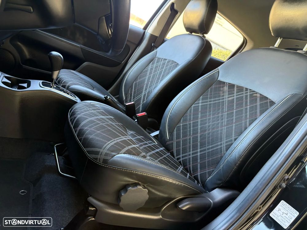 Mitsubishi Space Star 1.2 Connect Edition CVT - 25