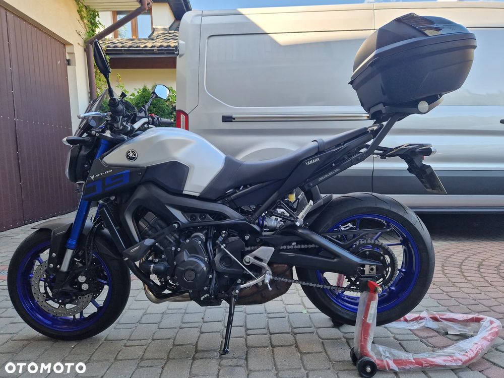 Yamaha MT - 16