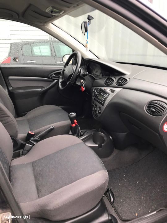 Ford Focus 1.6 16V Station 2000 - Para Peças - 6