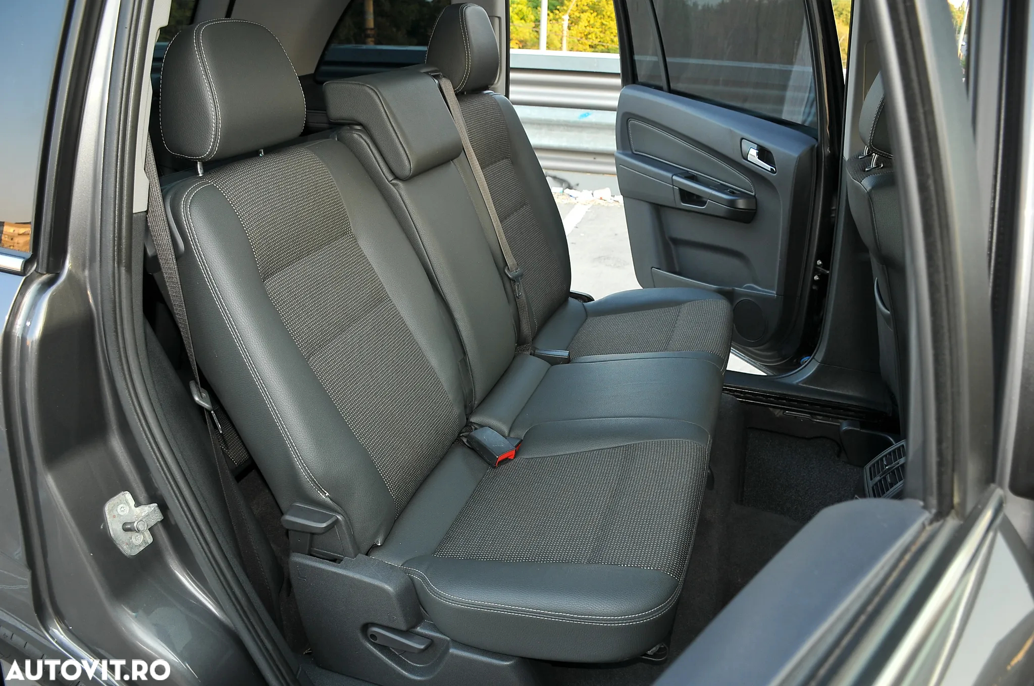 Opel Zafira 1.9 CDTI First Edition - 5