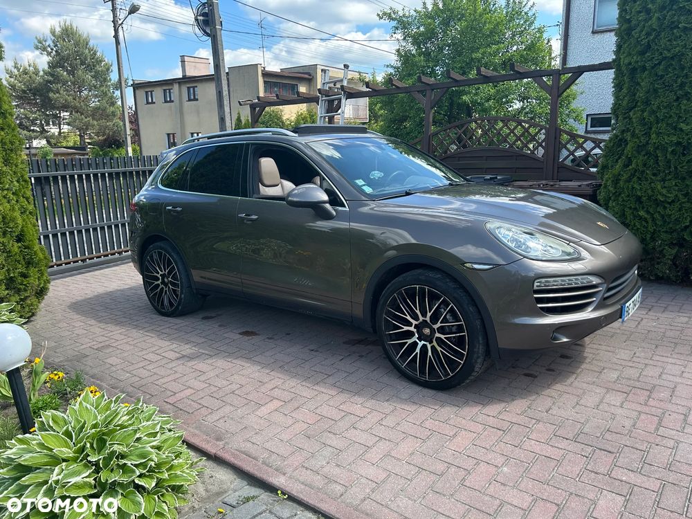Porsche Cayenne Platinum Edition - 1
