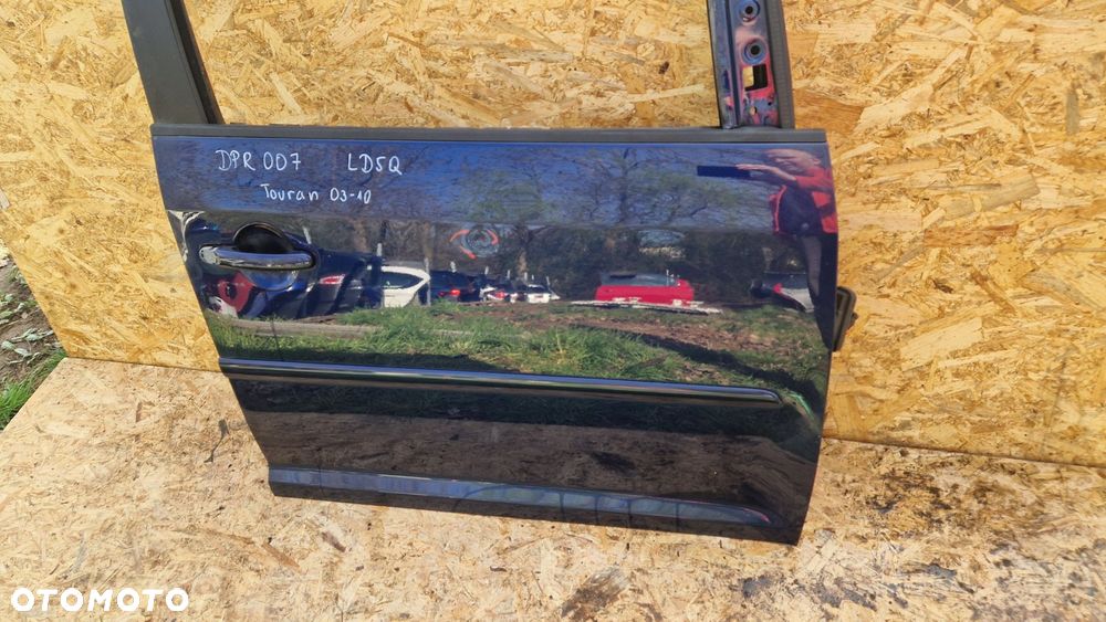 VW TOURAN 03-10  DRZWI PRZÓD PRAWY PRAWA KOD LAK. LD5Q - 6
