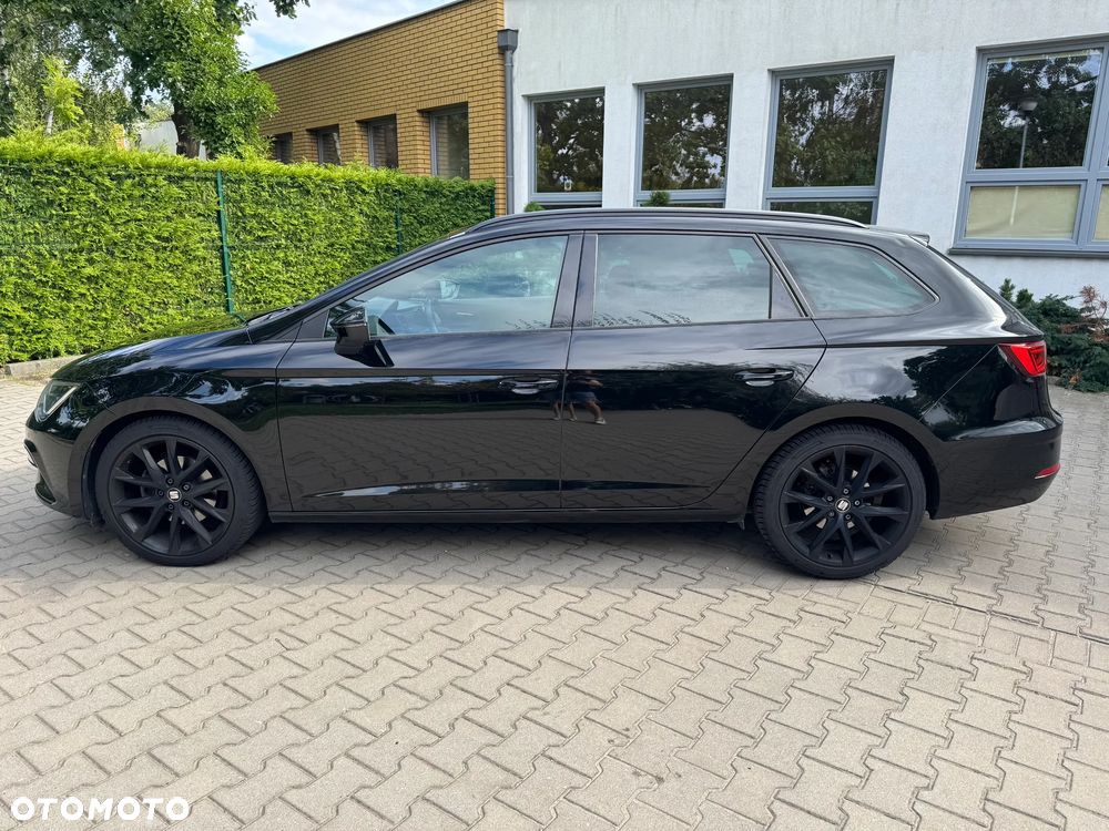 Seat Leon 2.0 TDI DPF DSG FR Black Matt Edition - 12