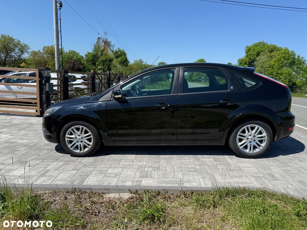Ford Focus 1.6 16V Ghia - 35