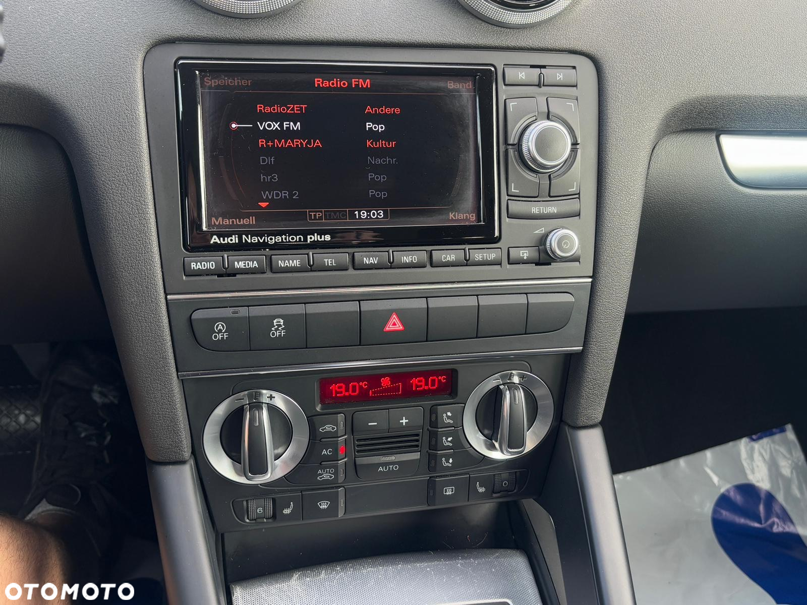 Audi A3 2.0 TDI Sportback DPF (DSG) S tronic Attraction - 13