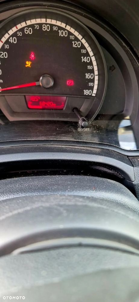 Volkswagen up! - 13