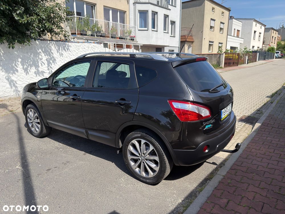 Nissan Qashqai 2.0 4x4 Tekna Premium - 4