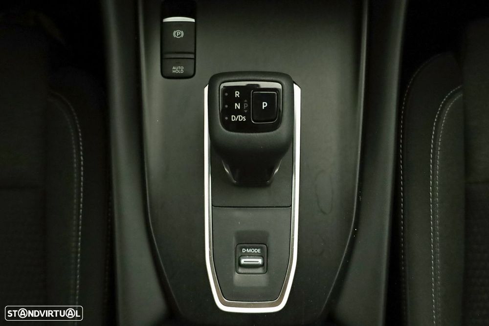 Nissan Qashqai 1.3 DIG-T N-Connecta Xtronic - 14