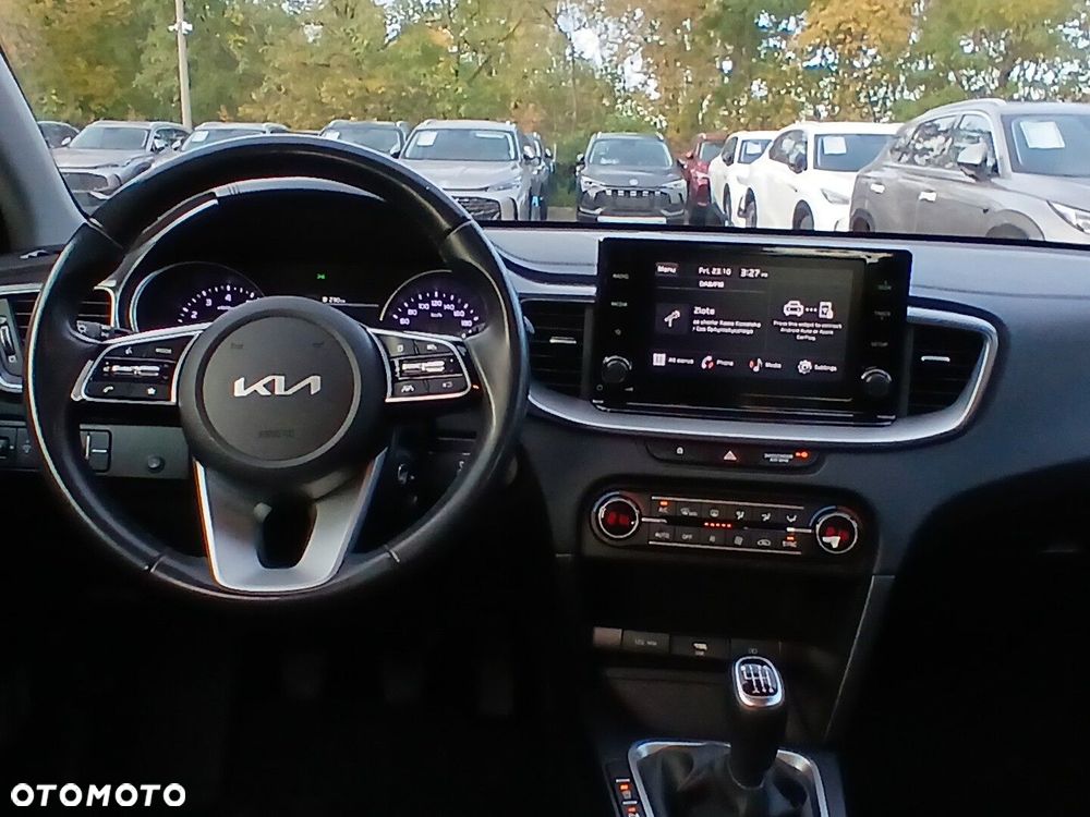 Kia Ceed 1.5 T-GDI M - 12