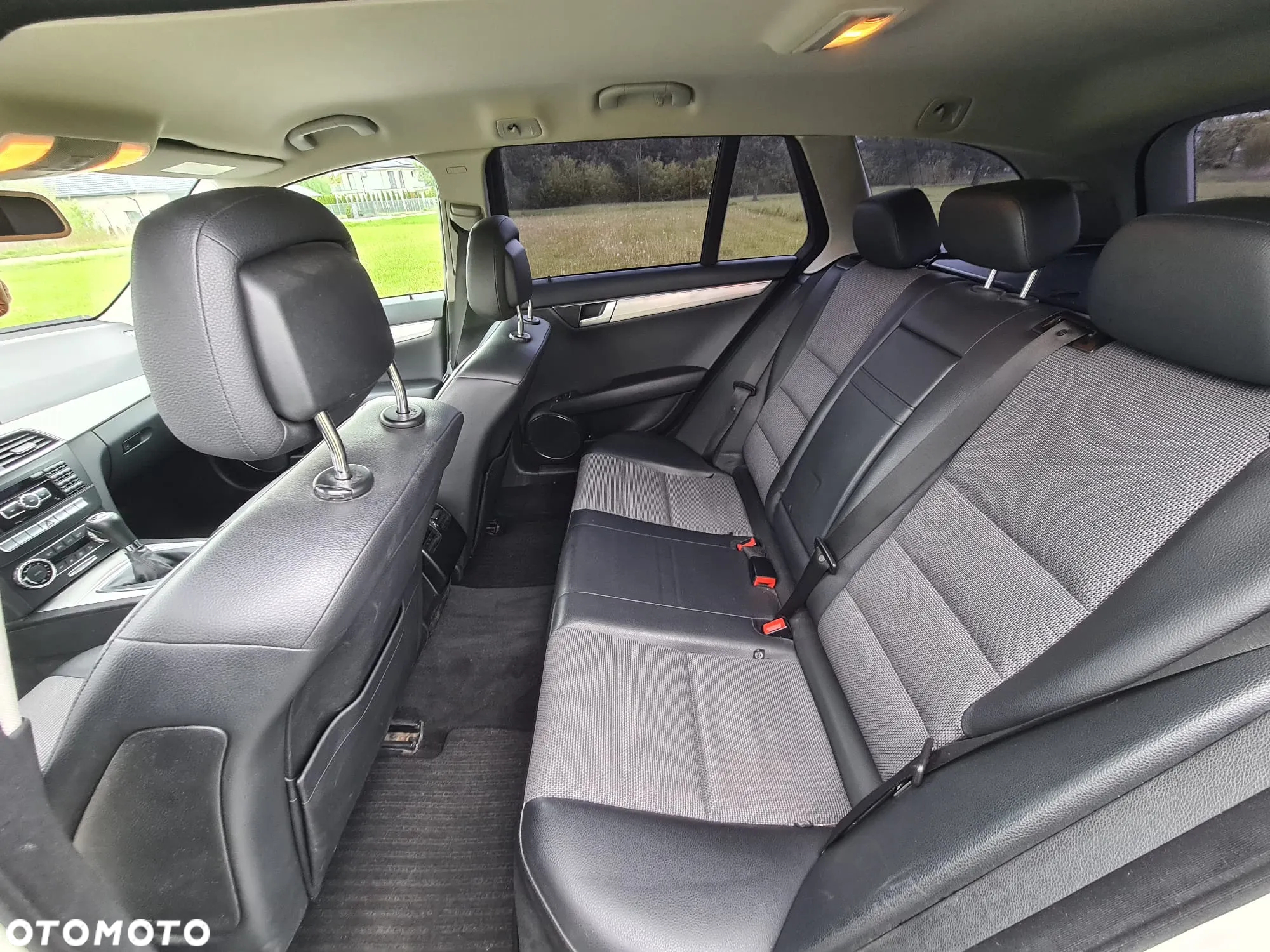 Mercedes-Benz Klasa C 250 CDI BlueEff Avantgarde - 38