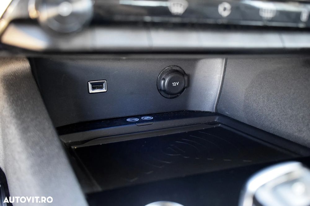 Peugeot 3008 1.2 PureTech Turbo S&S EAT8 Allure - 18