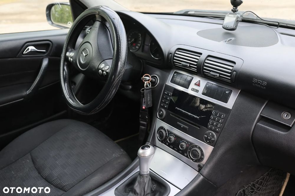 Mercedes-Benz Klasa C 200 CDI Classic - 11