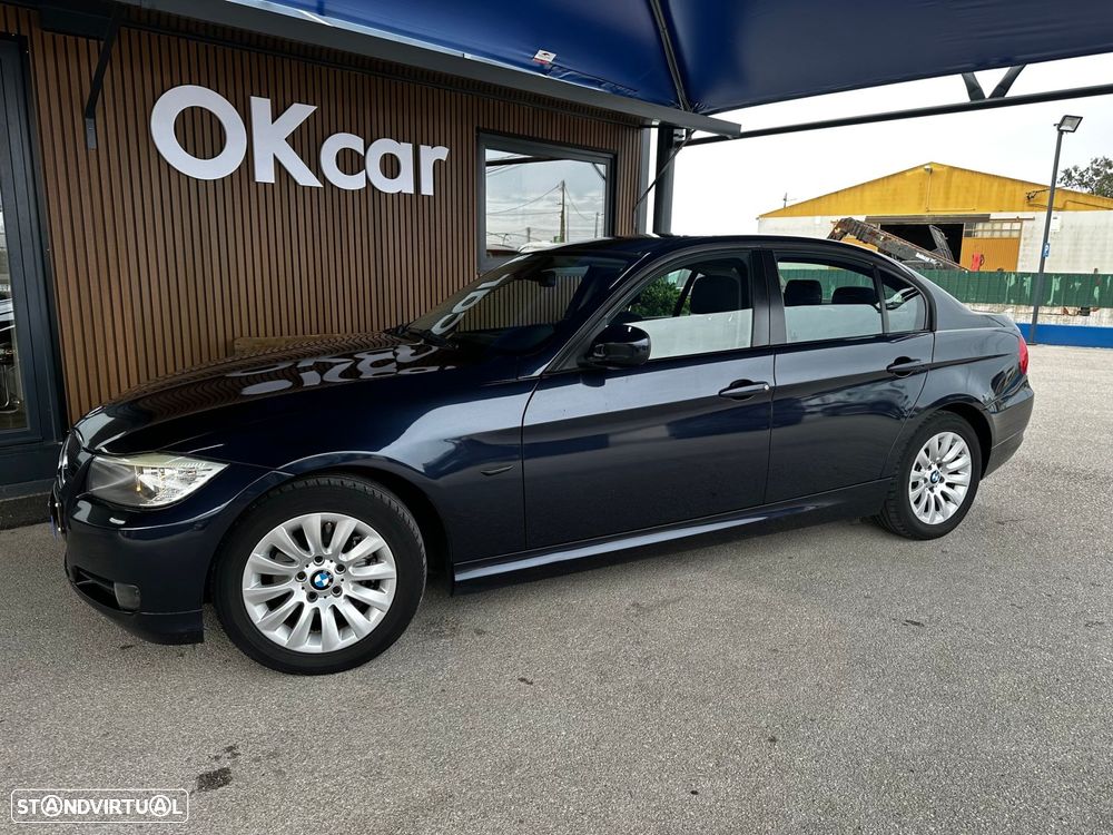 BMW 318 d Dynamic - 12