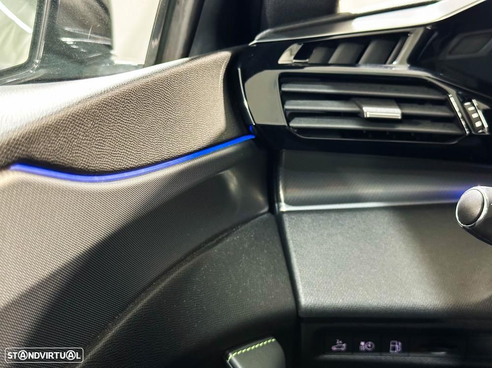 Peugeot 408 1.6 Hybrid GT e-EAT8 - 53